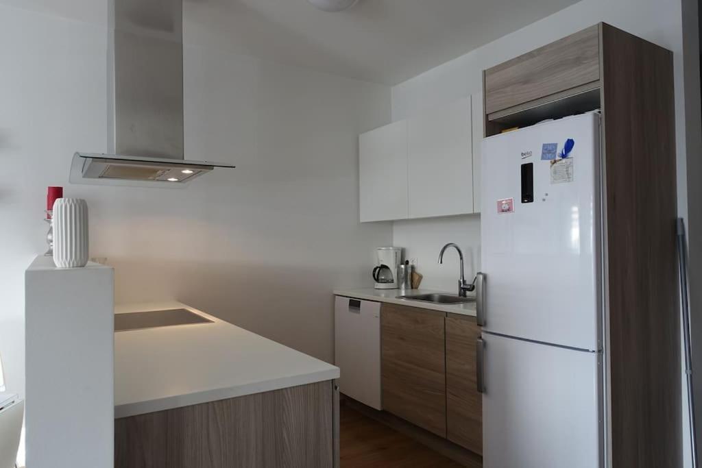 Beautiful Flat In Downtown Reykjavik With A Veiw Appartement Buitenkant foto